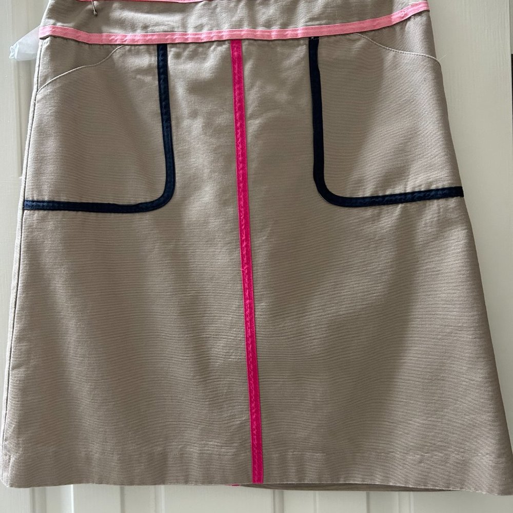 Boden Skirt with Colorful Outlining